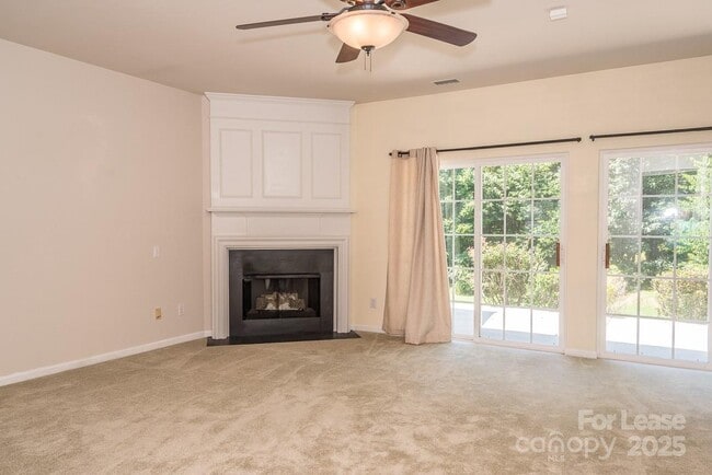 Photo - 6937 Rothchild Dr