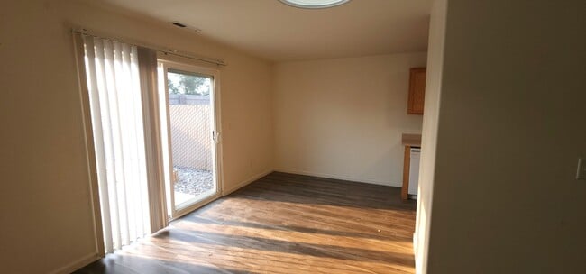 Photo - 660 Sunny Ln Unit C