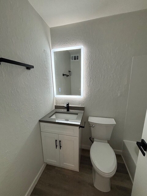 2734 Center St Unit D