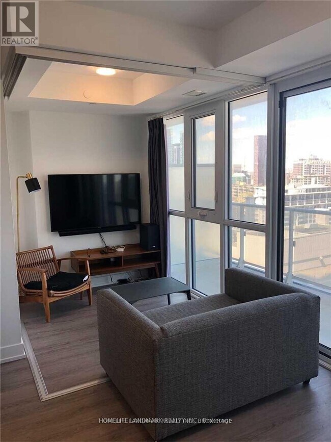 Photo - 7 Grenville St Unit 2507