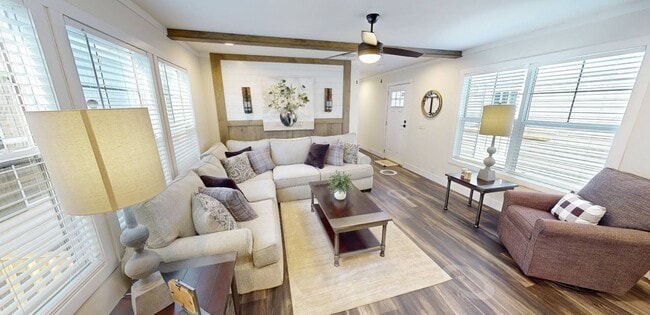 Photo - 1800 Oak Grove Rd E