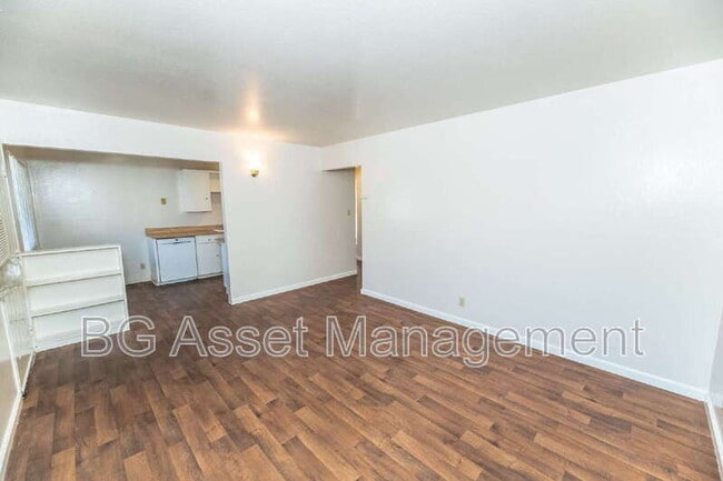 Photo - 1932 Ethan Way Unit 8