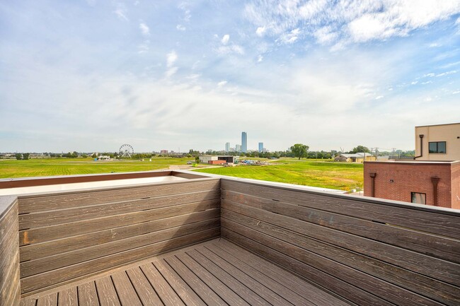 2 Bed 2 Bath Roof Top