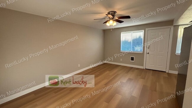 Building Photo - 218 3rd Ave SW Unit 3