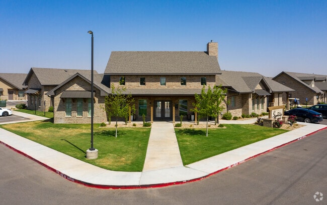Signature Clubhouse