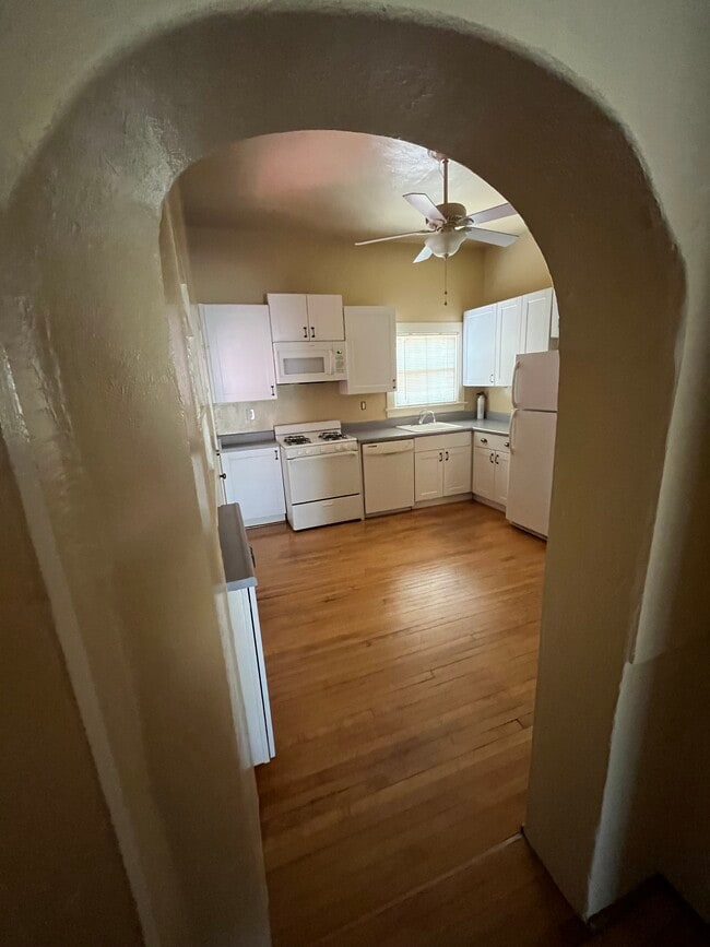 Photo - 403 N Court Ave