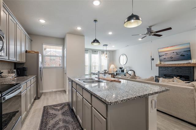 Photo - 2212 Davenport Dr