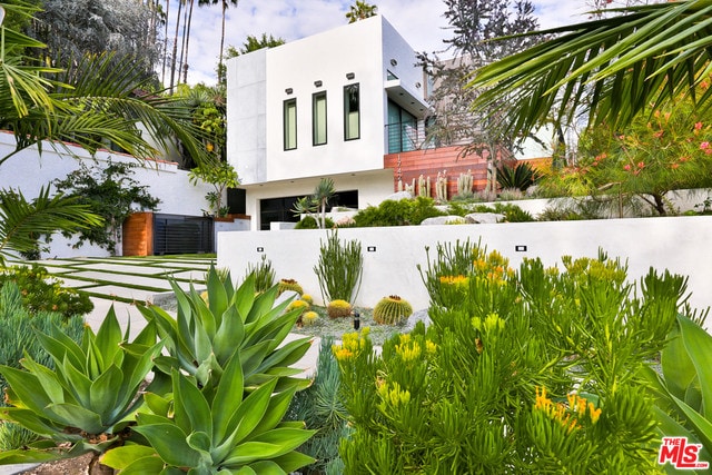 Photo - 1742 Courtney Ave