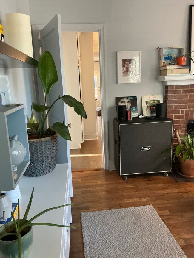 Photo - Charming 3 bedroom/ 2 bathroom Home Close to UGA and Hospitals!