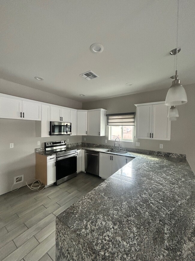 Photo - 1848 Silver Ct