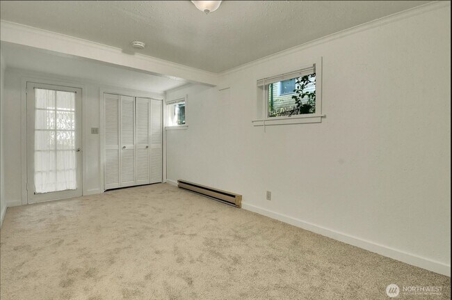 9118 Linden Ave N Unit Basement Apartment