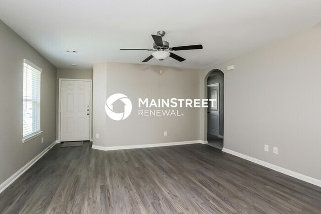 Photo - 3 Bedroom Pet-Friendly Home in Magnolia, TX with Main Street Renewal