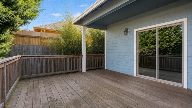 Photo - Beautiful 3 bedroom 2 bath home!