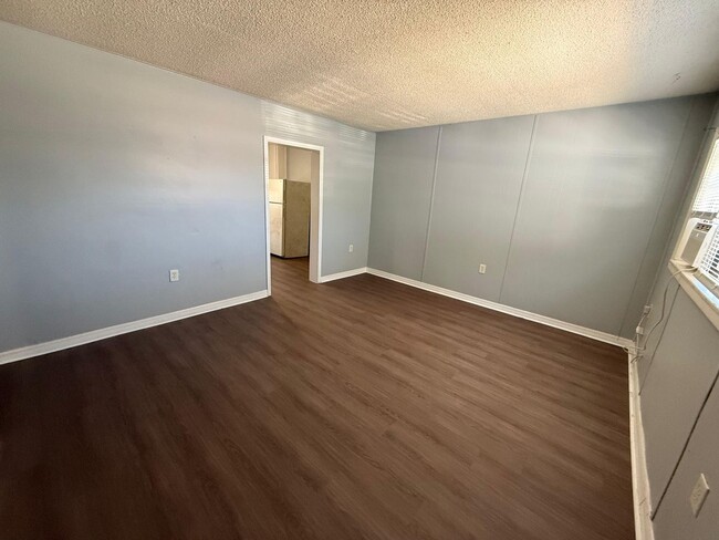 Photo - 1405 Lotela Ave