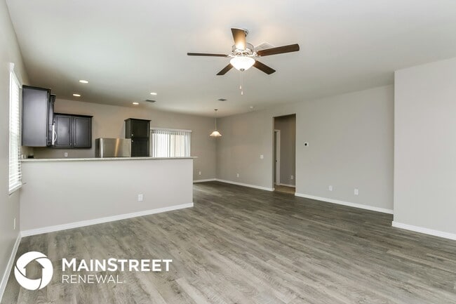 Photo - 37517 W La Paz St