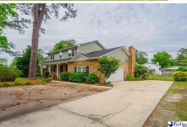 Photo - 1211 3rd Loop Rd House