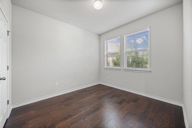 Photo - 11924 Gilleland Ln