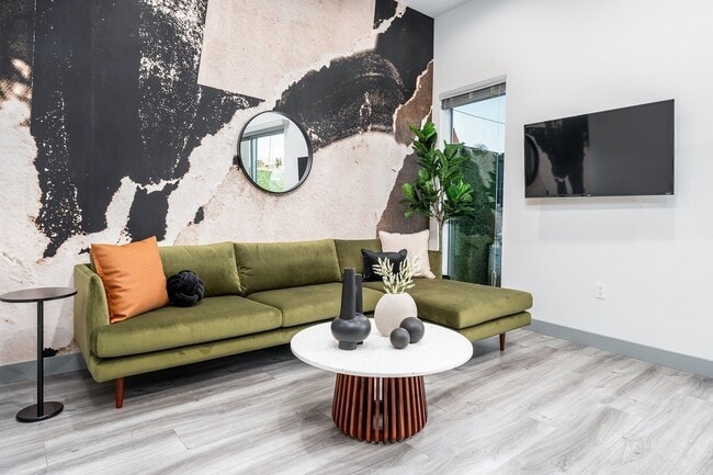 Photo - Lido Apartments - 4025 Grandview