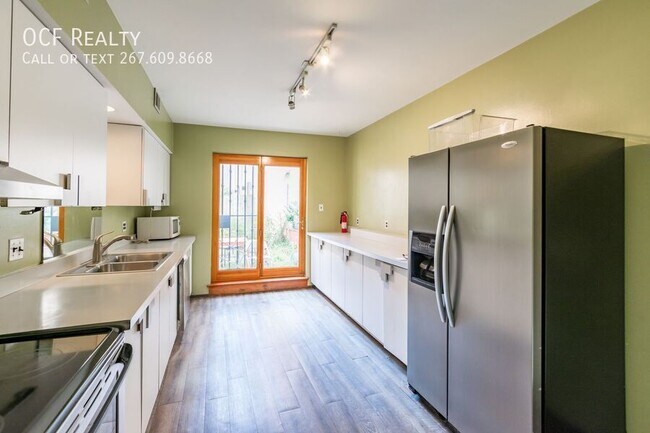 Photo - 3 Bed Queen Village Townhome