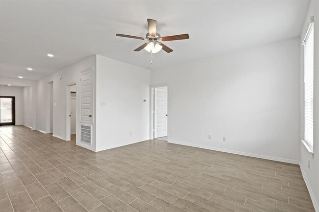 Photo - 23015 Forebear Dr