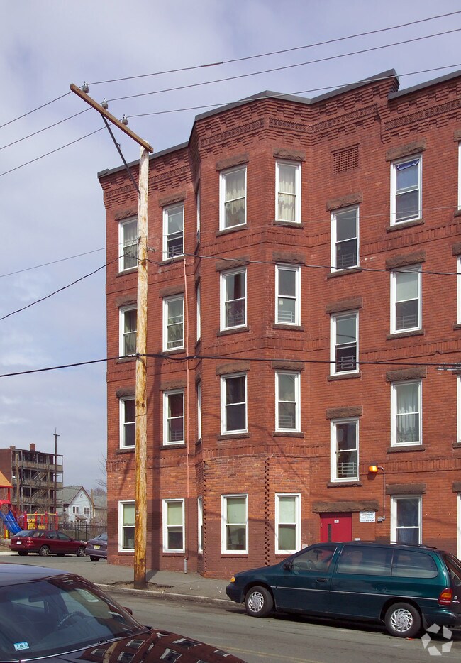 Photo - Sargeant West Apartments