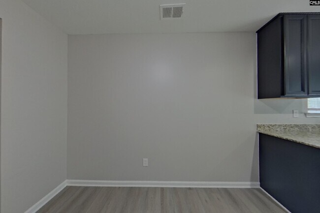 Photo - 344 Longfellows Ln