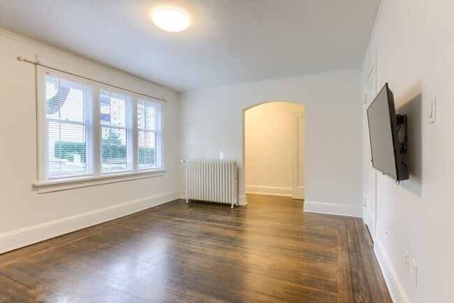 Photo - 935 Jervis St Unit 19