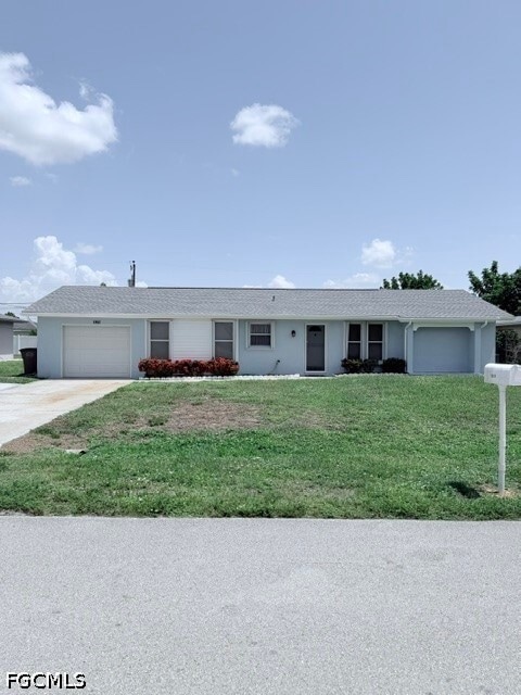 Building Photo - 1211 SE 35th St