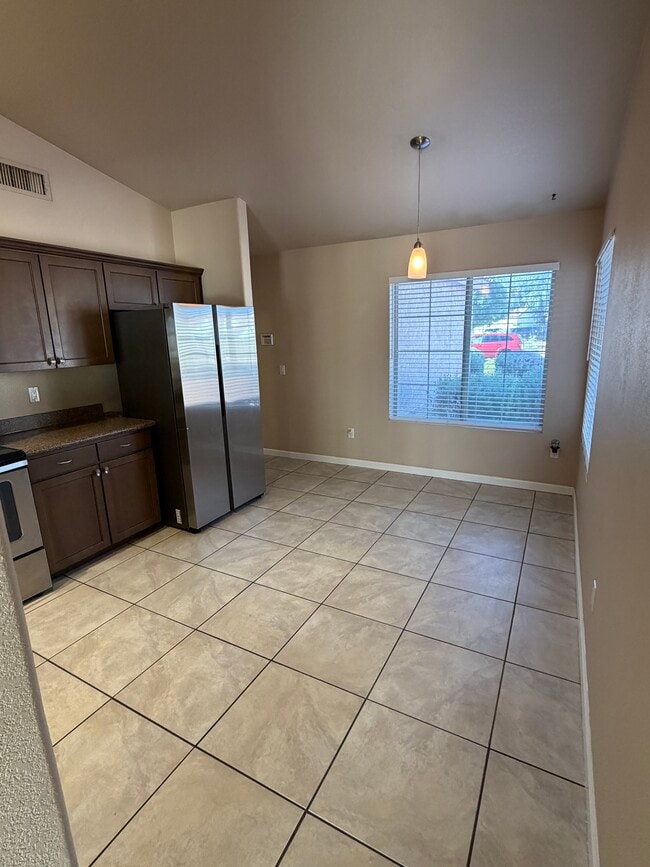 1288 E Linda Ln