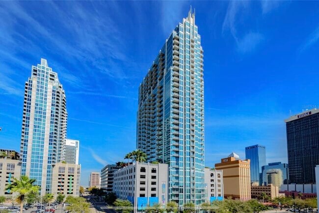 Building Photo - 777 N Ashley Dr Unit 1811 SkyPoint