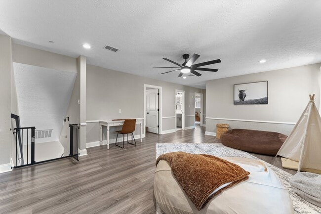Photo - 5207 Alamosa Ln
