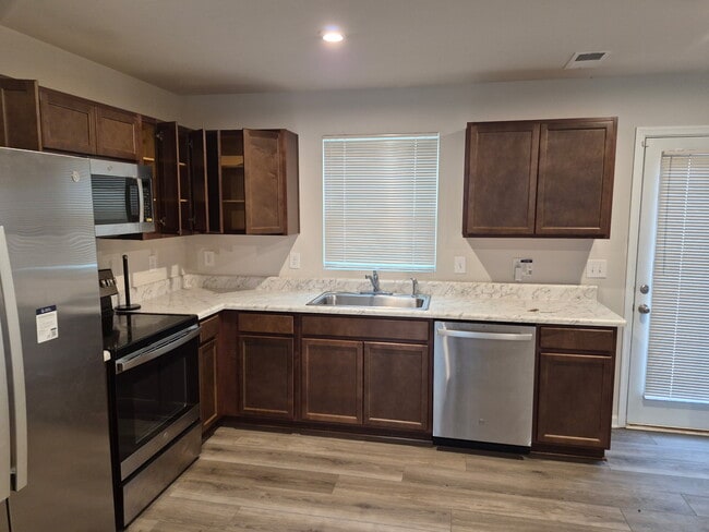 Photo - 417 Harmony Hill Trl