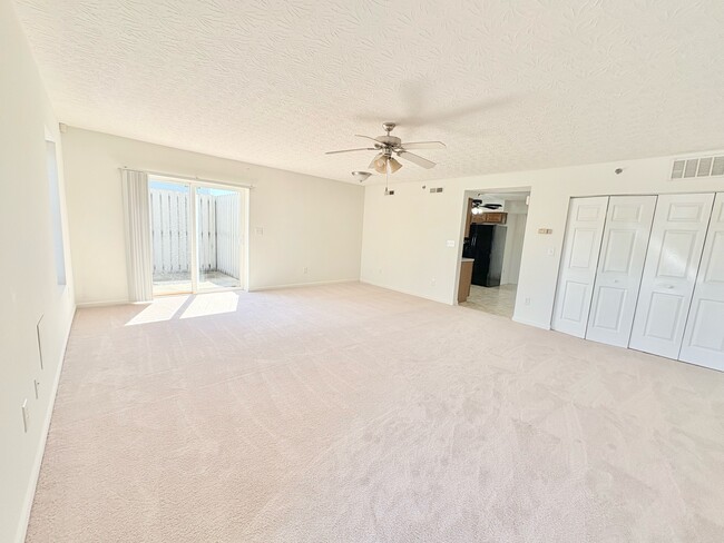 Photo - 24 Rosette Ln