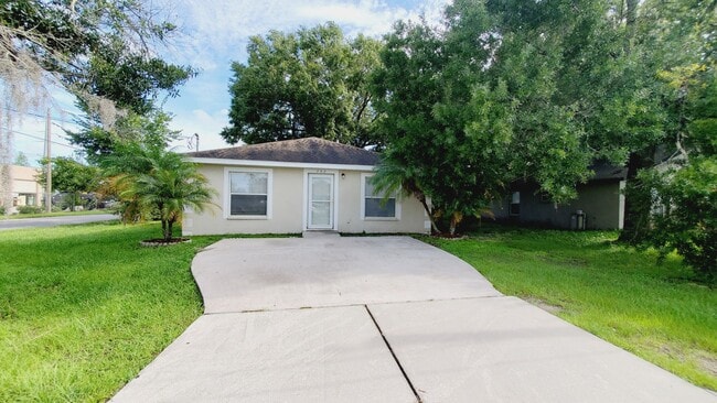 Building Photo - Coming Soon! 3 Bedroom, 2 Bathroom Home for Rent in Plant City