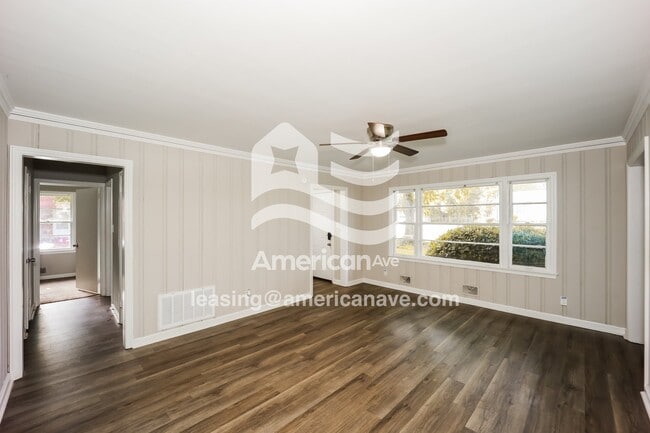 Photo - 121 N Page St