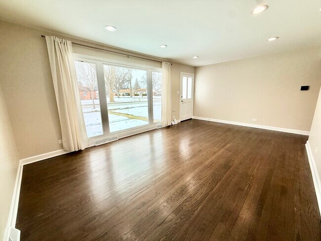 Photo - 360 W Fremont Ave