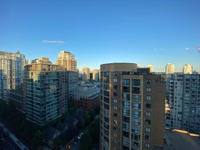 Photo - 1111 Richards St