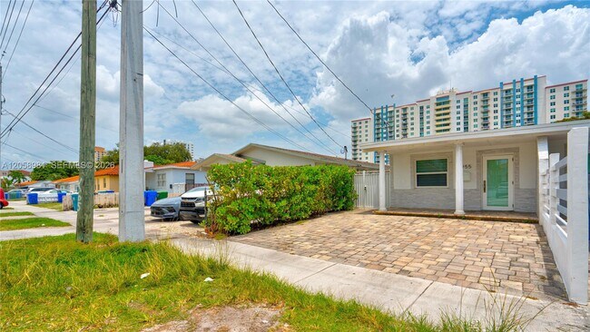 Photo - 2953 SW 23rd St Unit 55