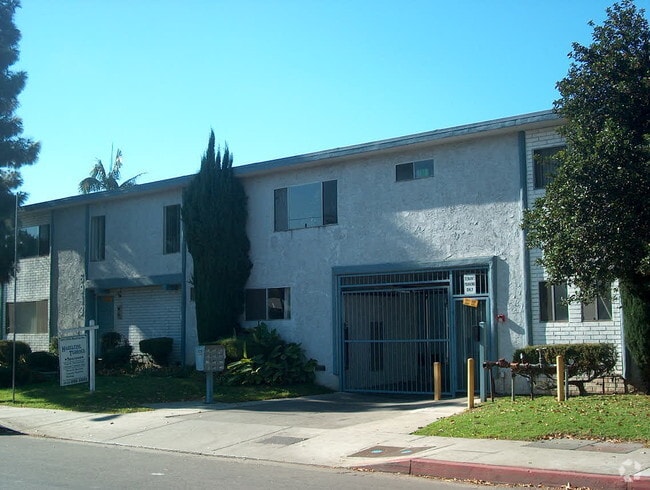 Hazeltine Terrace