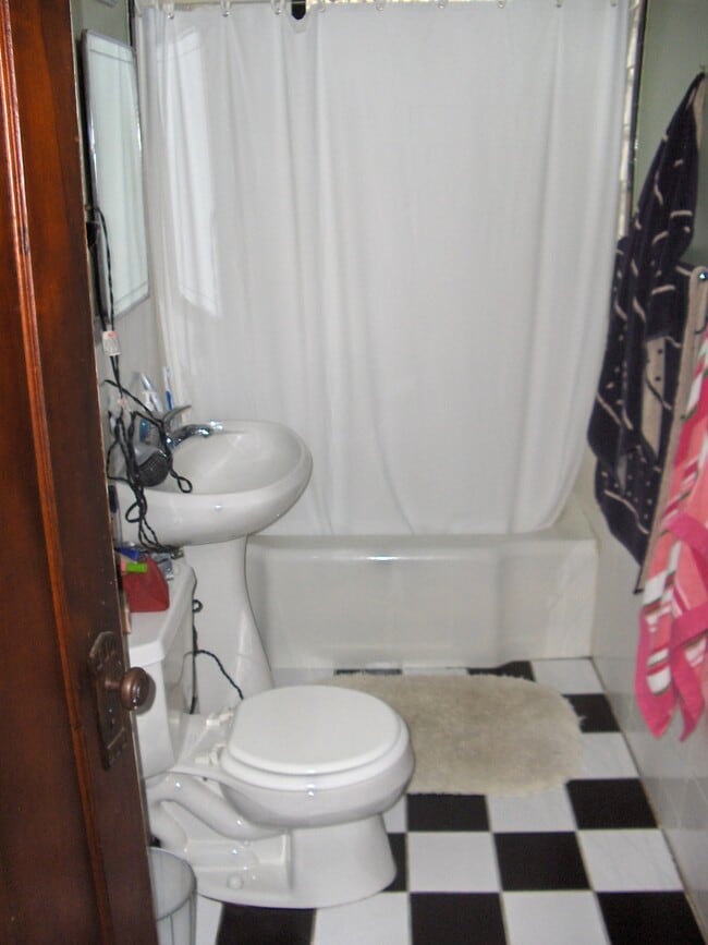 Photo - 4039 N Long Ave Unit 1