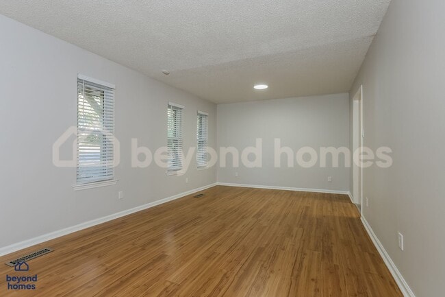 Photo - Ready to upgrade your lifestyle in Colony West? 3 Bed 2 Bath Home