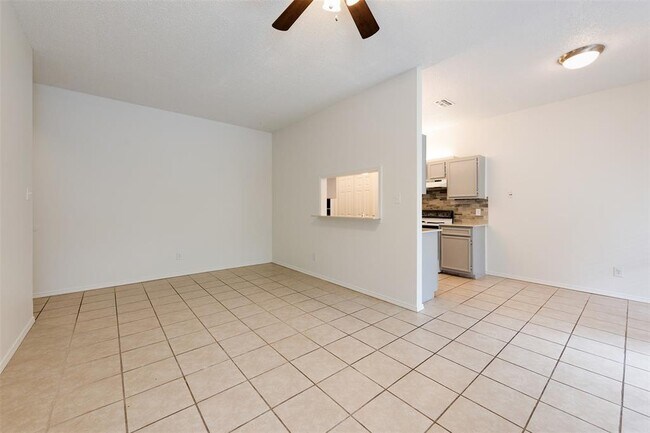 Photo - 9100 Mountain Ridge Dr Unit 105