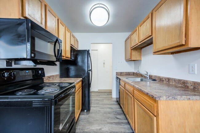 Lake Vista Apartment Homes