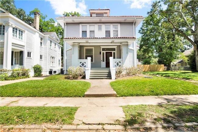 255 West St