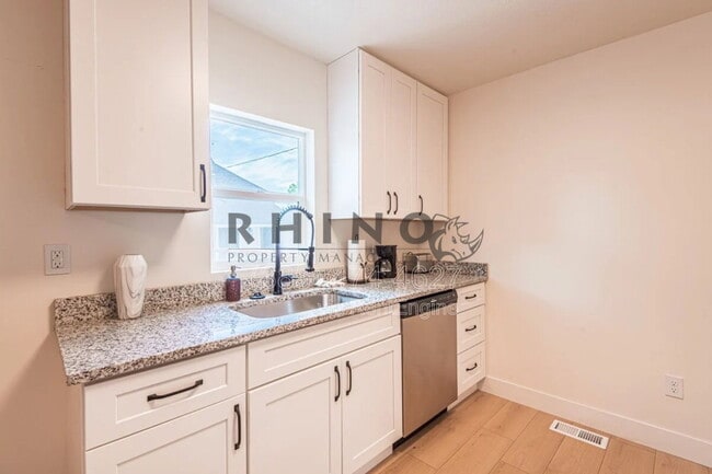 Photo - 343 E Coatsville Ave