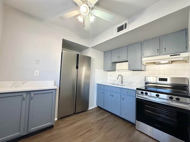 Photo - 7500 Morganford Rd