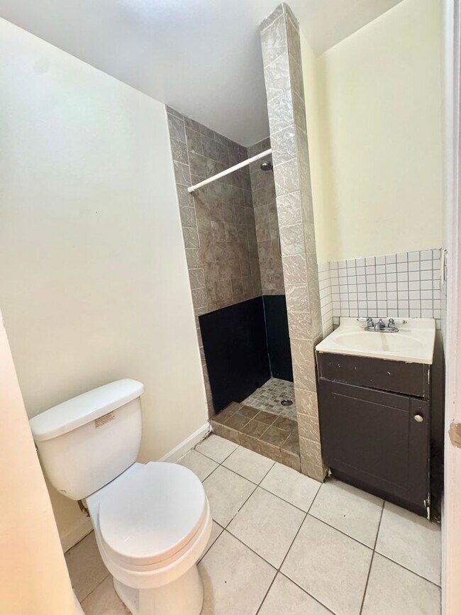 Photo - 5019 Walnut St Unit 1