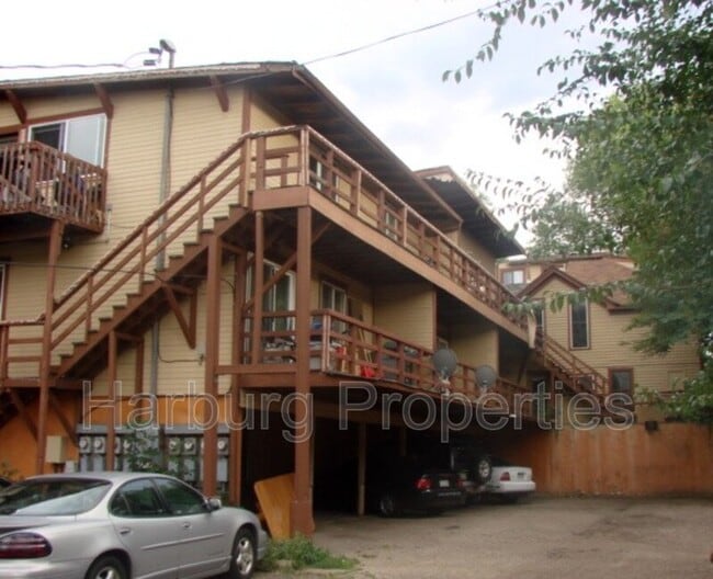 Building Photo - 1013 Portland Pl