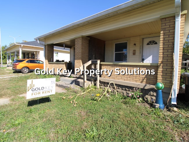 Photo - Cute 1 BR Duplex with Dining Room and Cove...