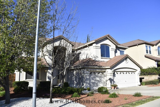 Photo - 630 Rogers Cir